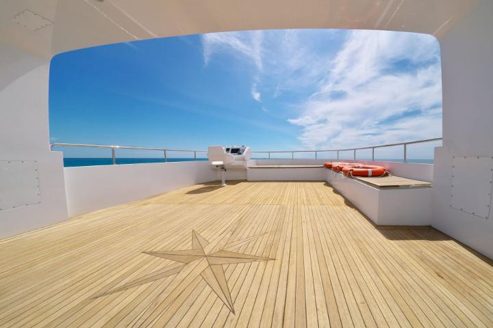 Result of yacht teak cleaning products